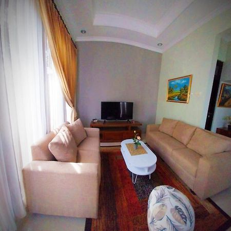 Gated 3Br Residence - 10 Mins From Malioboro Jogjakarta Buitenkant foto